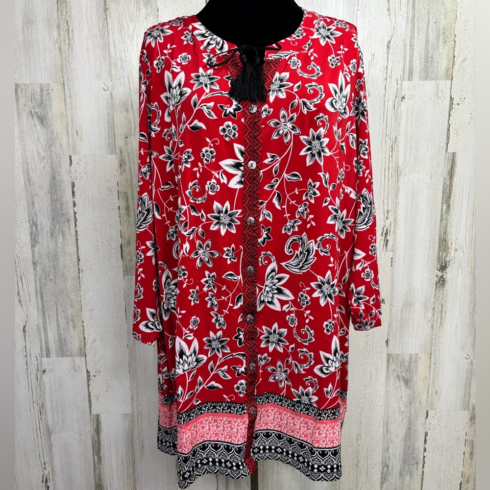 Susan Graver Liquid Knit Button Front Print Top‎